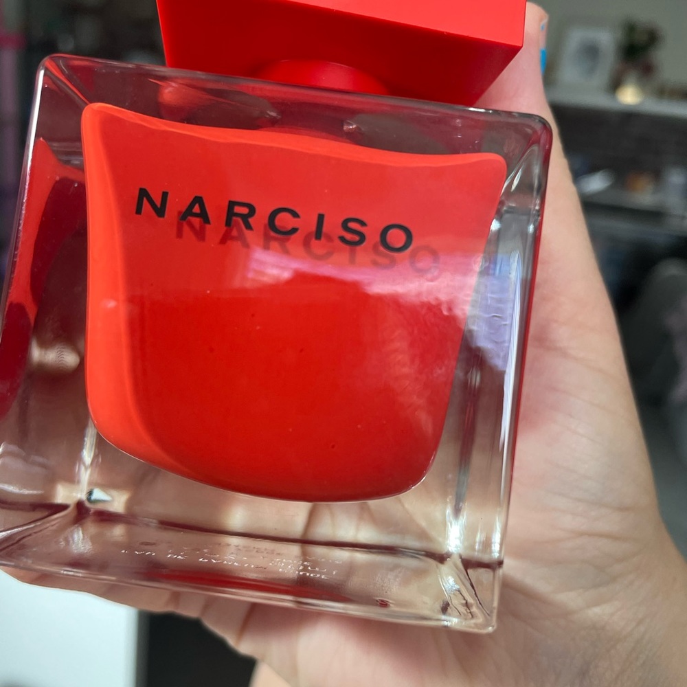 Narciso Rodriquez eau de parfum rouge 90ml - Picture 2 of 2